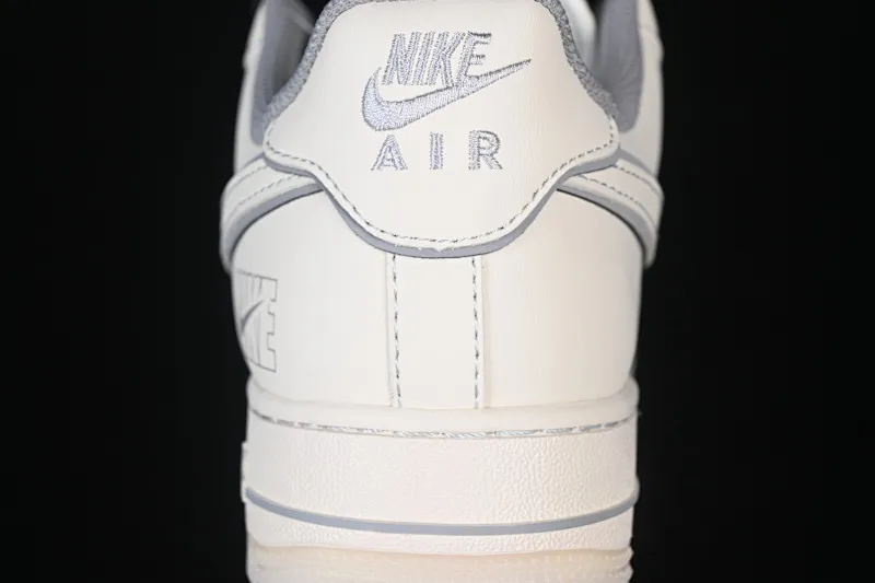 All Categories Nk Air Force 1 Air Force Series Nk Air Force 1 Low Air Force Low Nike Air Force 1'07 Low Joint Sand Brown Navy Air Force One Low Casual Shoes SM6668-133